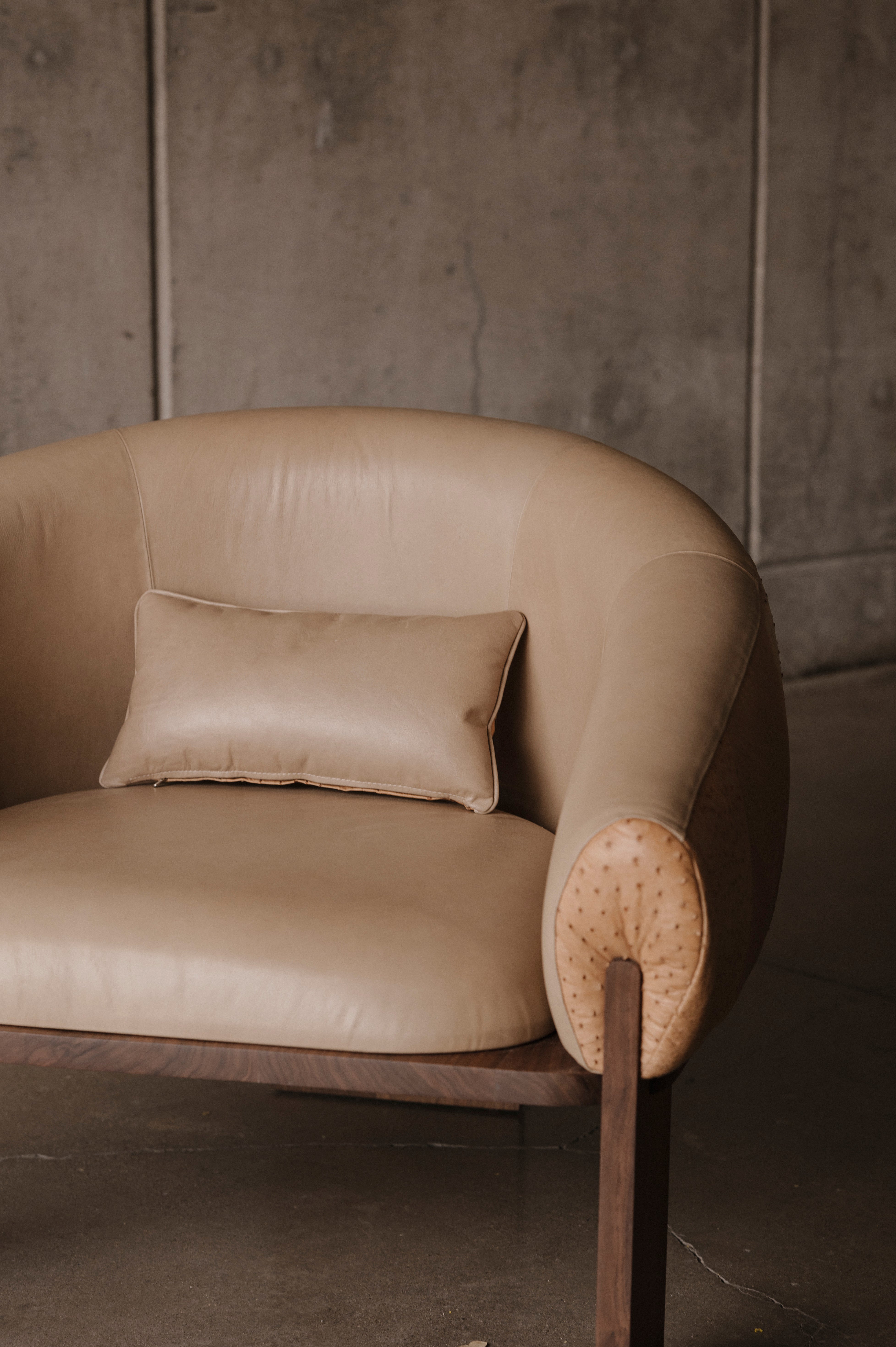 Sillón Baño de Bosque - Piel y avestruz con riñonera