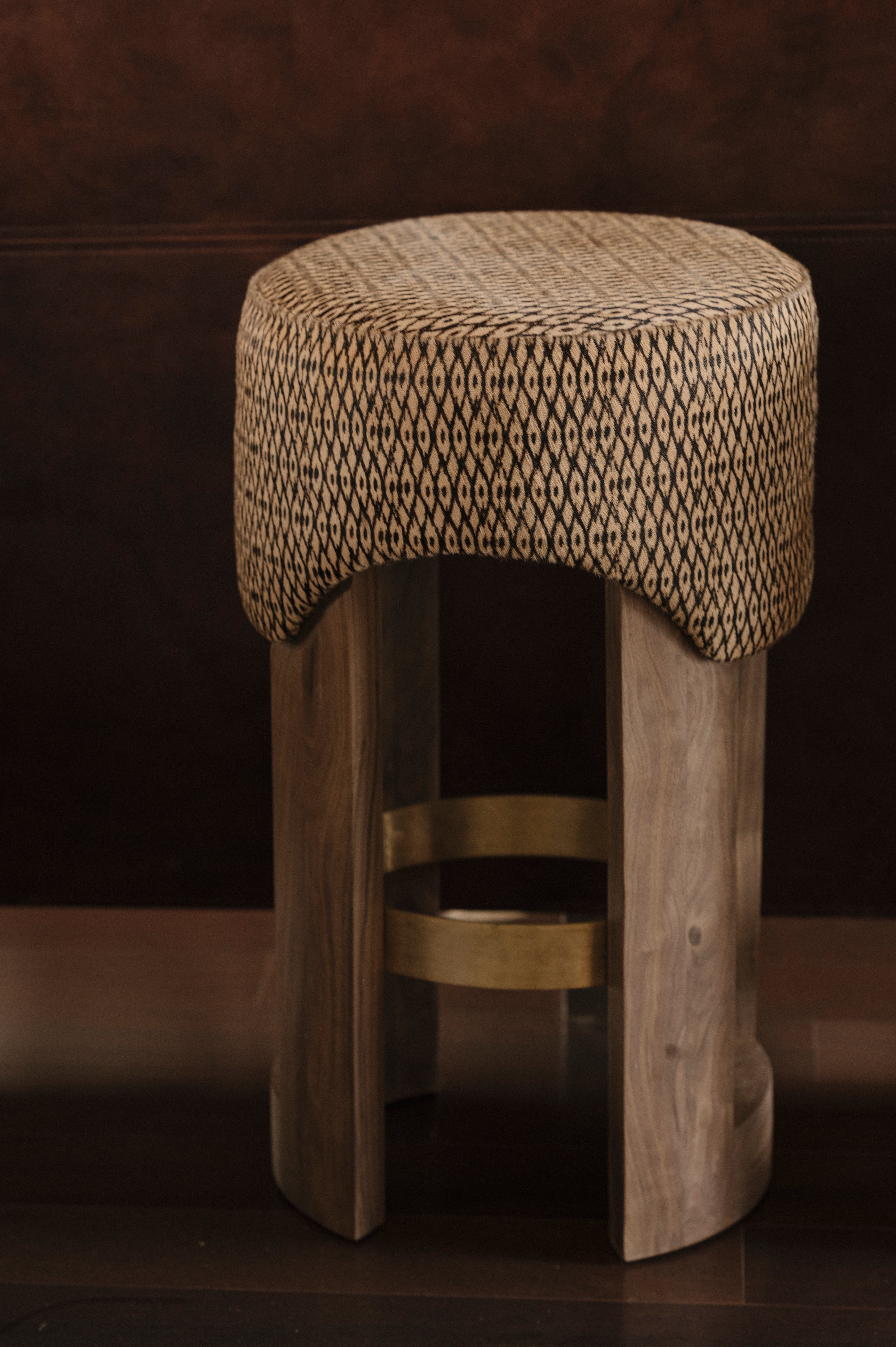 Banco de Hogar - Cuero en pelo grabado ojos